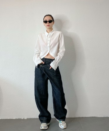 Light Weight Irregular Jeans #250317